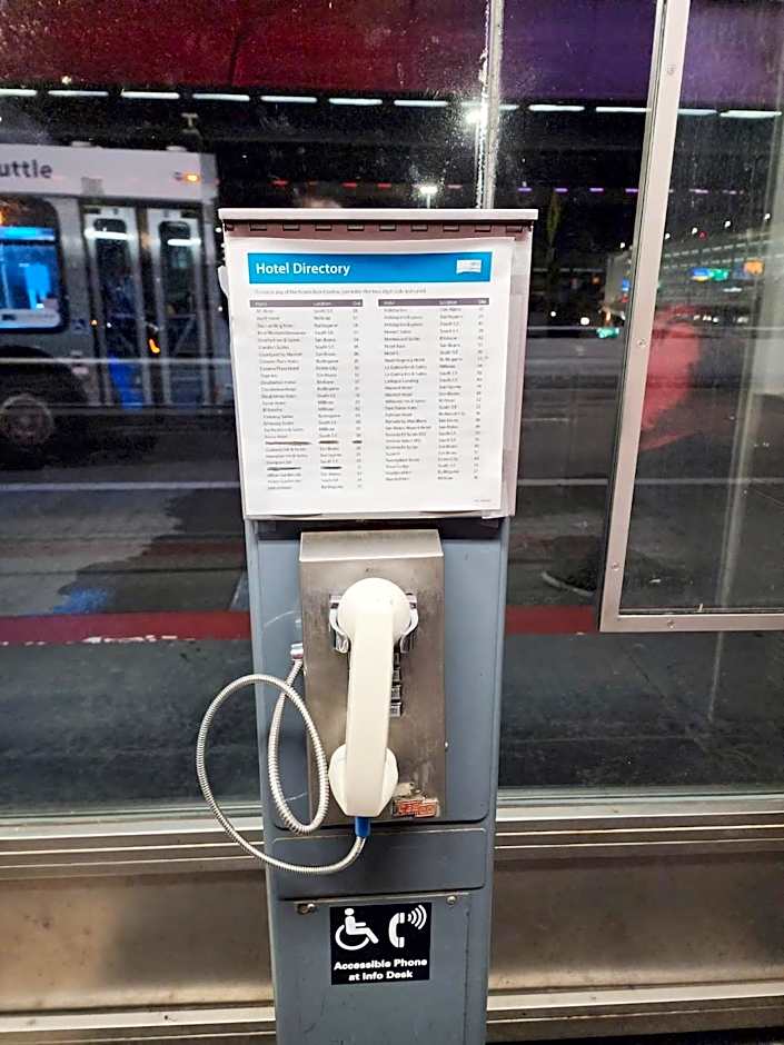 THE ATRIUM HOTEL - SFO AIRPORT FREE! - Shuttle Bus - Parking - WIFI