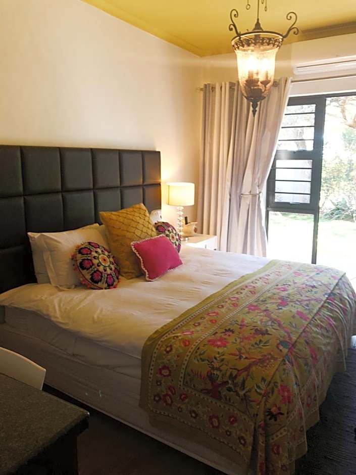 The Hedge Guesthouse