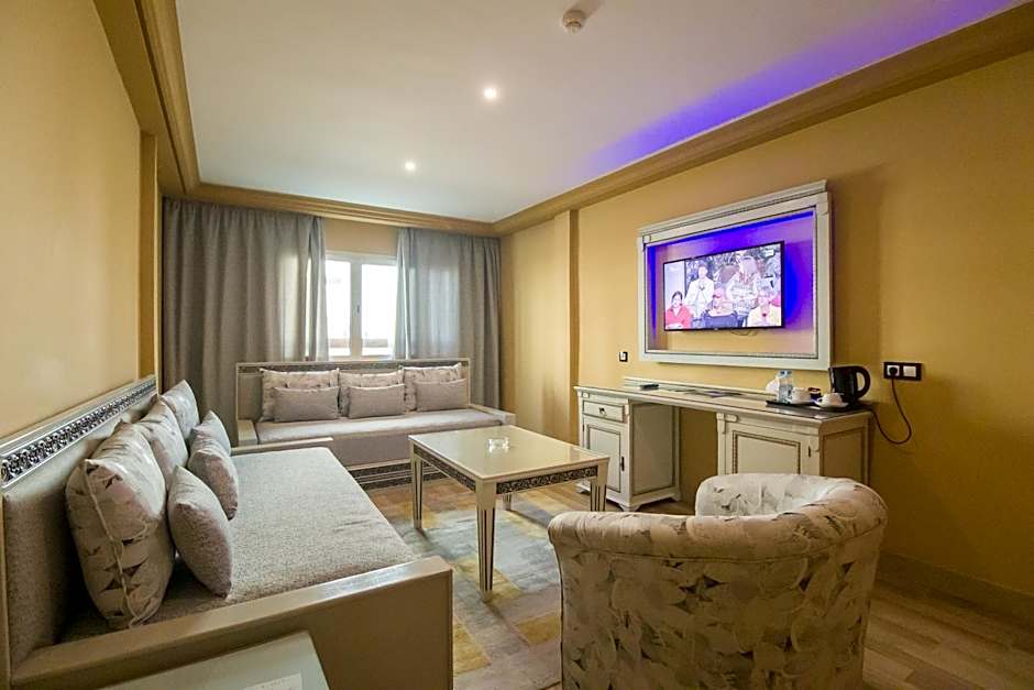 El Oumnia Puerto & Spa