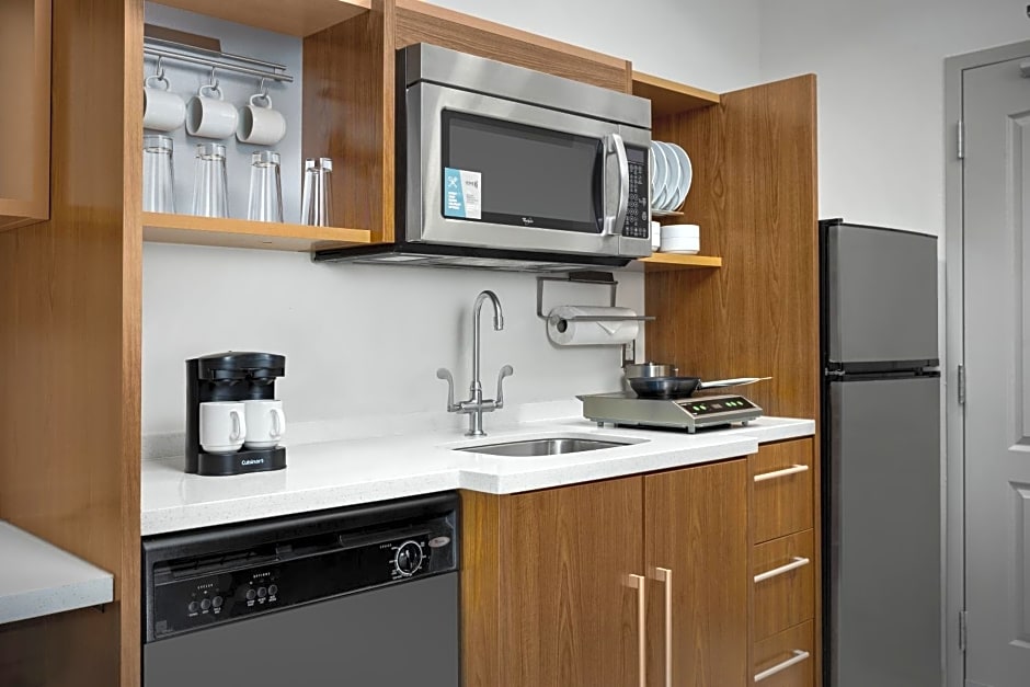 Home2 Suites by Hilton Jacksonville, NC
