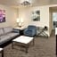 DoubleTree Suites by Hilton Hotel Detroit Downtown - Fort Shelby