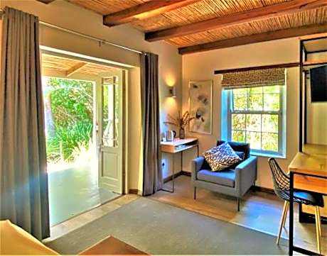 Luxury Twin with Bath and Shower