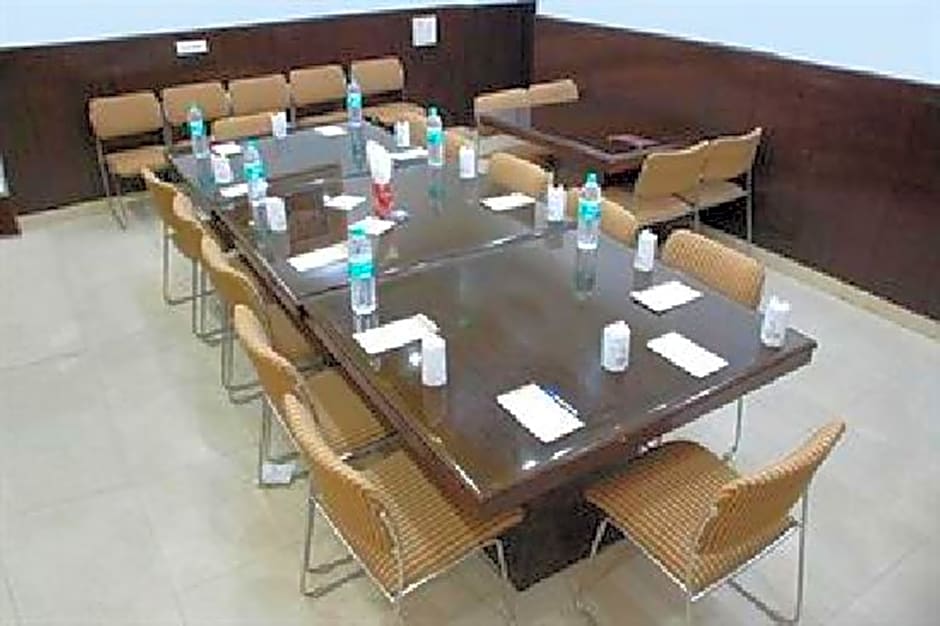 Super OYO Chand Palace