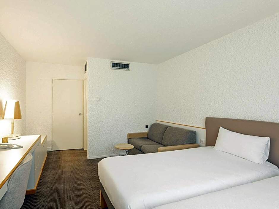 Novotel Macon Nord Autoroute du Soleil