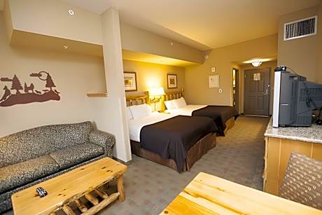 Double Queen ADA Shower