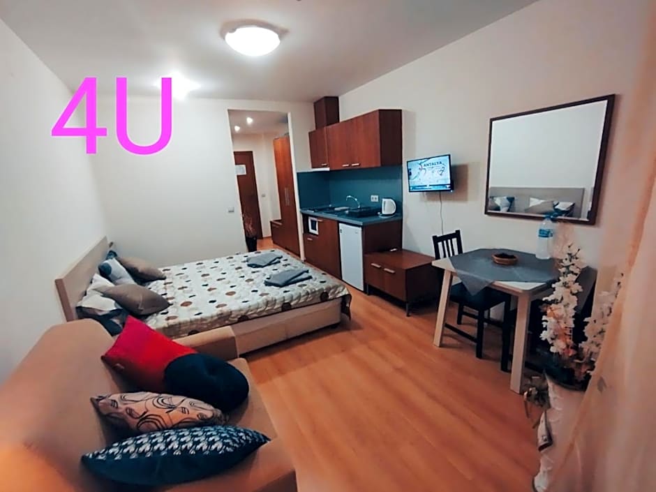 Enjoy Studios and Lovely Apartment Villa Park