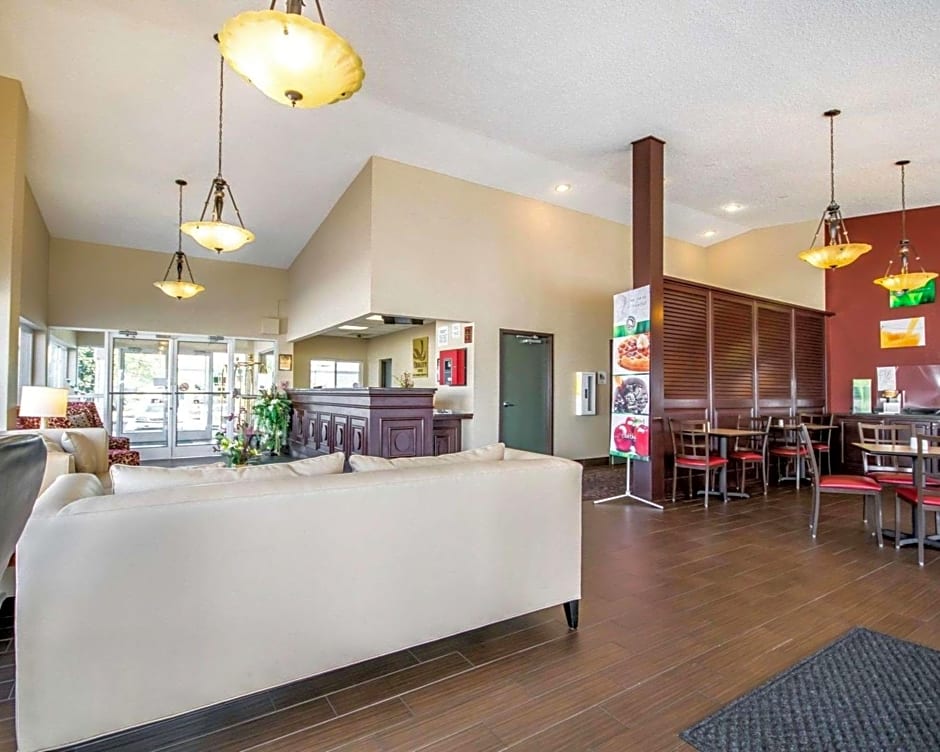 Quality Inn & Suites Elizabethtown