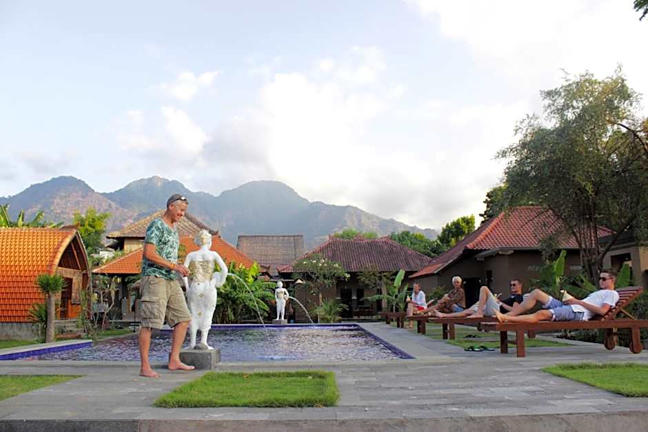 Kubu Padi Wooden House