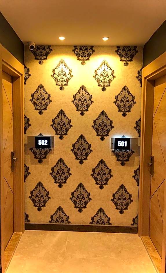 Le Luxe Suites Hotel