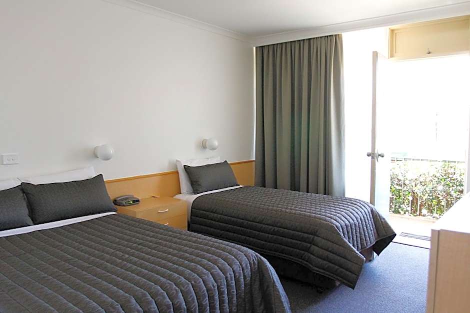 Mid City Motor Inn Queanbeyan