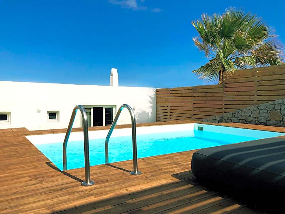 DreamBox Mykonos Suites