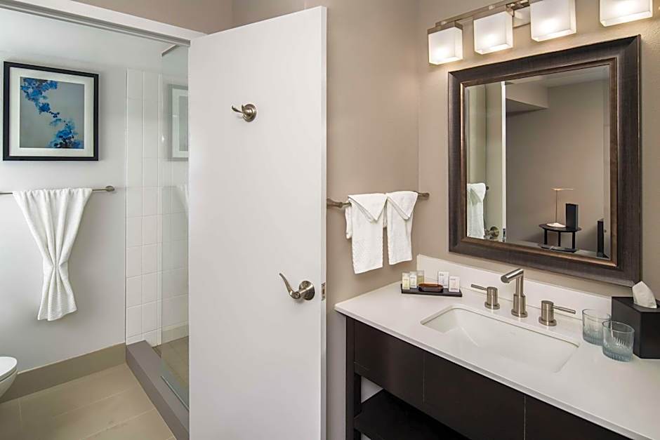 Embassy Suites By Hilton Hotel Seattle-Tacoma International Airport