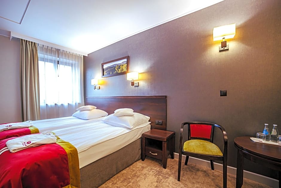 Hotel Kryształ Conference & Spa