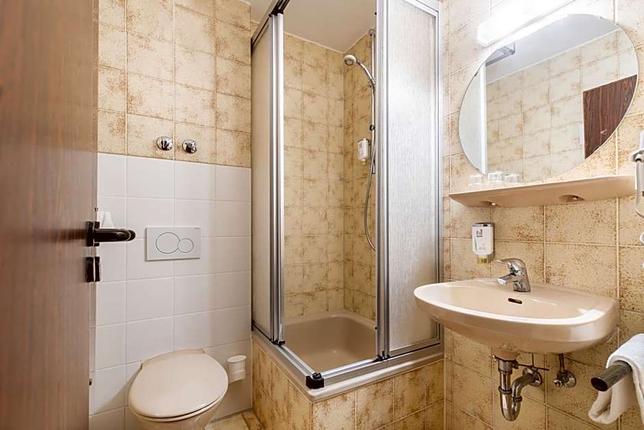Hotel Leonet