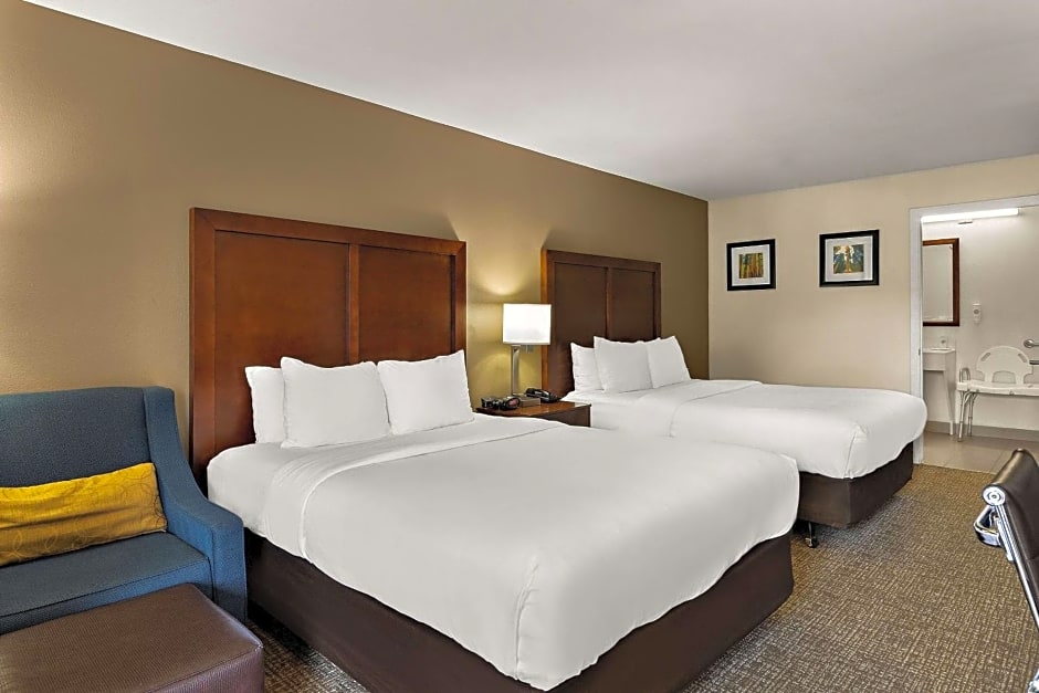 Comfort Inn & Suites Sequoia Kings Canyon