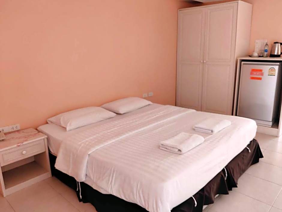 Ploy Puu Residence