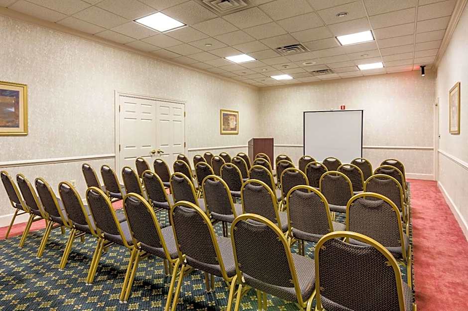 Quality Inn Near Joint Base Andrews-Washington Area