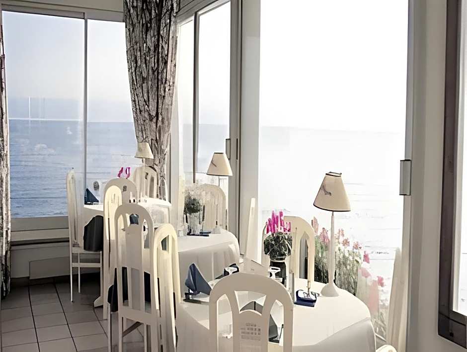 Hotel De La Plage