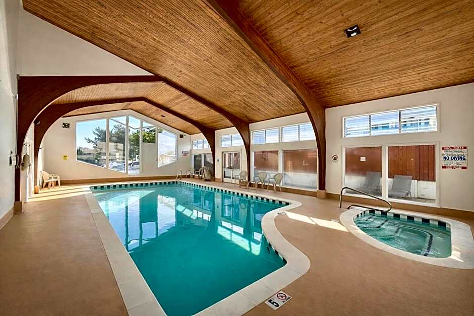 Stargazer Inn and Suites