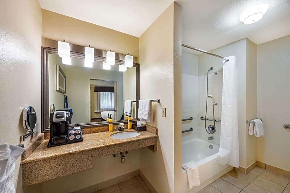 Best Western Plus Orchid Hotel & Suites