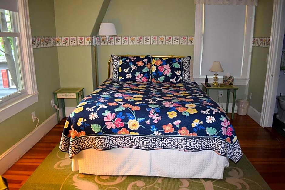 Canterbury Cottage Bed & Breakfast