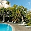 Plantation Hale Suites