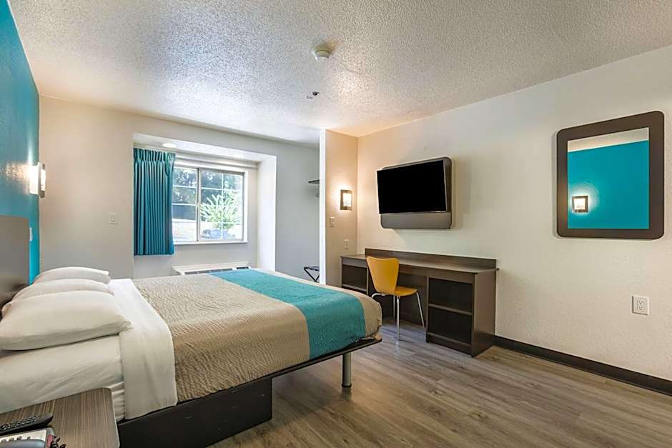 Motel 6-Smyrna, GA - Atlanta