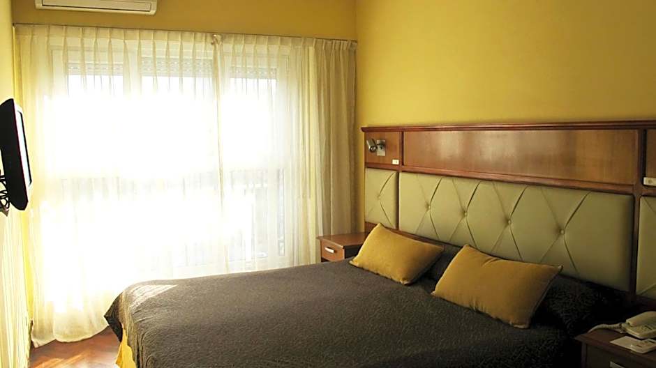 Embajador Hotel