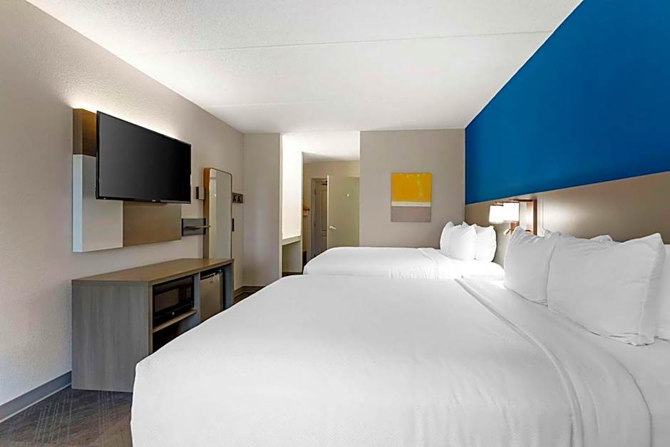 Comfort Inn & Suites Cuyahoga Falls - Akron