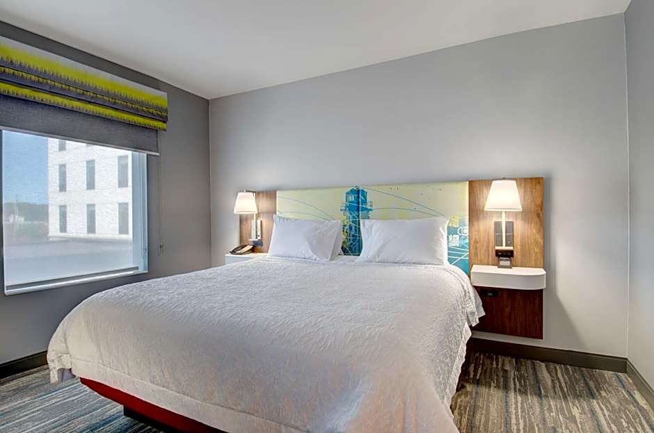 Hampton Inn By Hilton & Suites Portland, ME