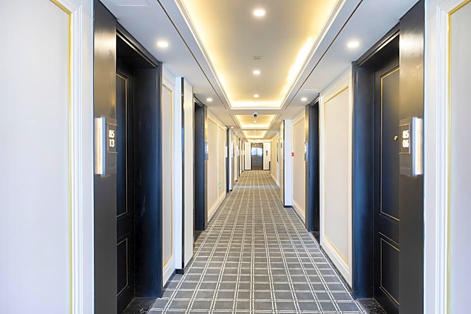 Xana Deluxe  Hotel Qingdao Beer Street Zhongshan Park