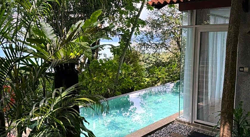 Ambong Pool Villas - Private Pool