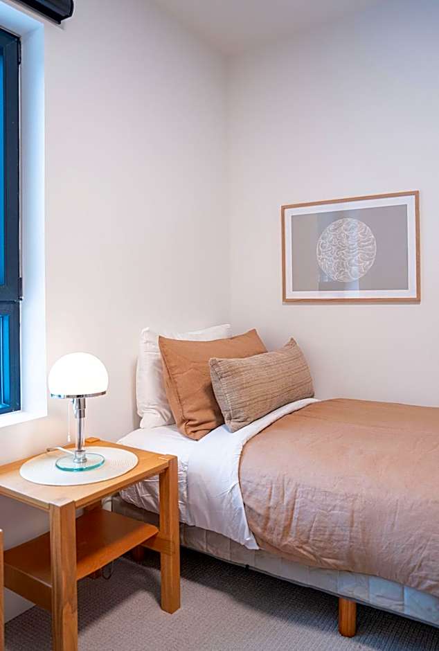 Snow & Swing Getaway - Three Bedrooms with Hot Tub (Stay Revy)