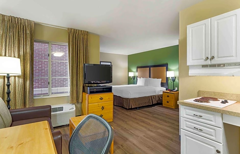 Extended Stay America Suites - Boston - Waltham - 32 4th Ave.