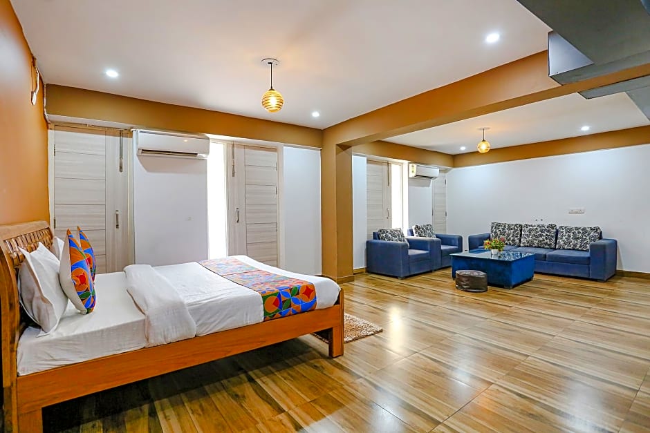 Skylight Inn by FabHotel – Gurgaon, NY