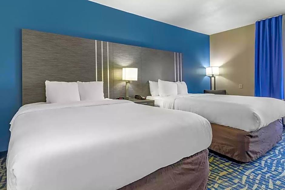 Comfort Inn & Suites Pauls Valley - City Lake