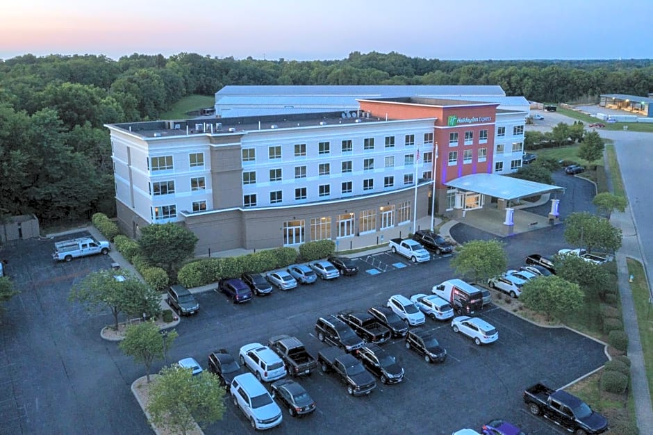 Holiday Inn Express Georgetown, an IHG Hotel