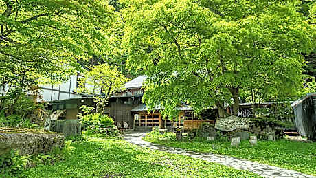 Hatcho no Yu Hot Spring Ryokan
