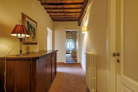 Apartment - Split Level-Separate Building