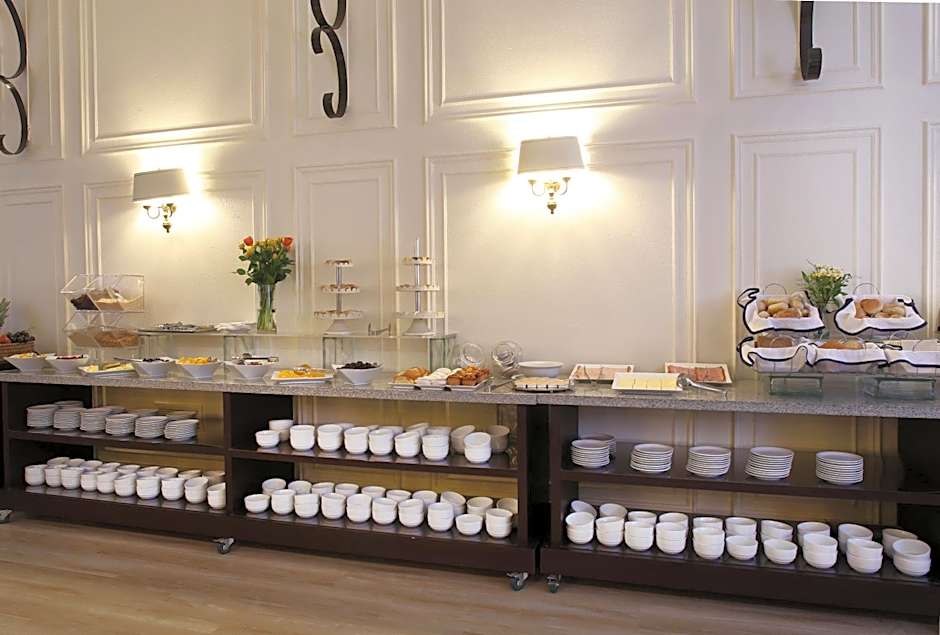 MR Express (ex Hotel Neruda Express)