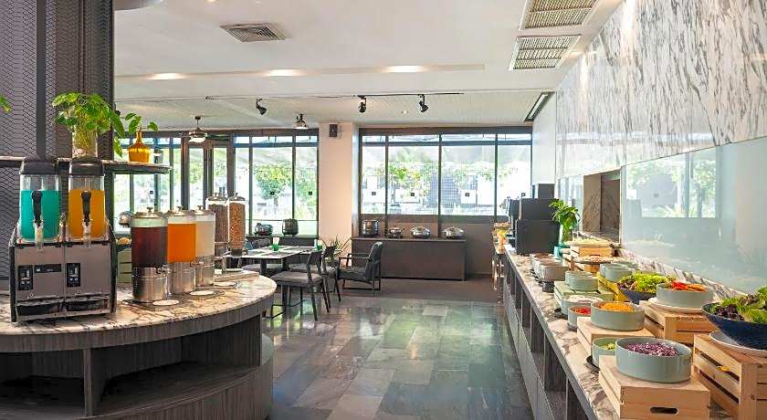 Cross Vibe Bangkok Sukhumvit
