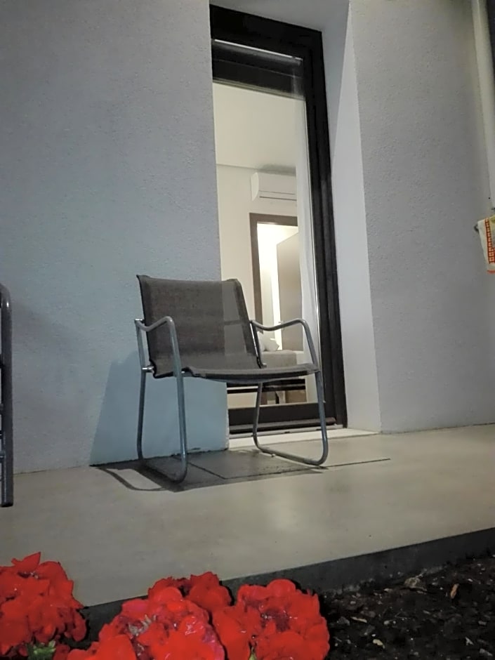 Patio 101 "Exclusive"