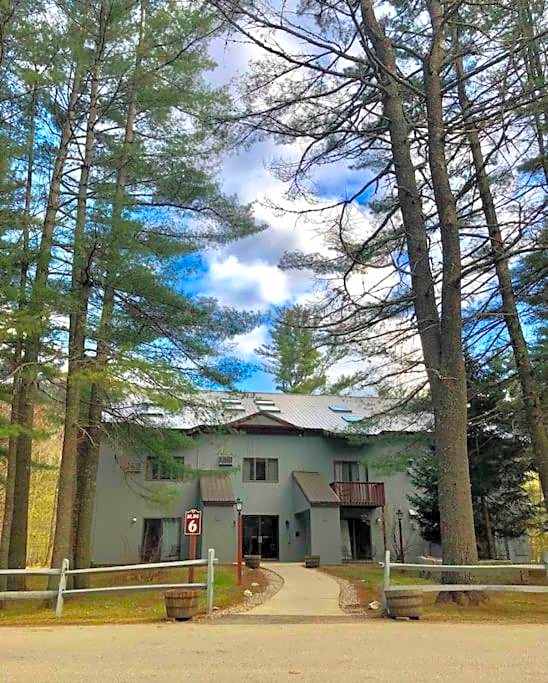 Attitash Mountain Village Studio - Slope View - Ski - Storyland