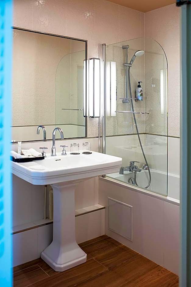 Hotel & Spa Le Grand Monarque, BW Premier Collection