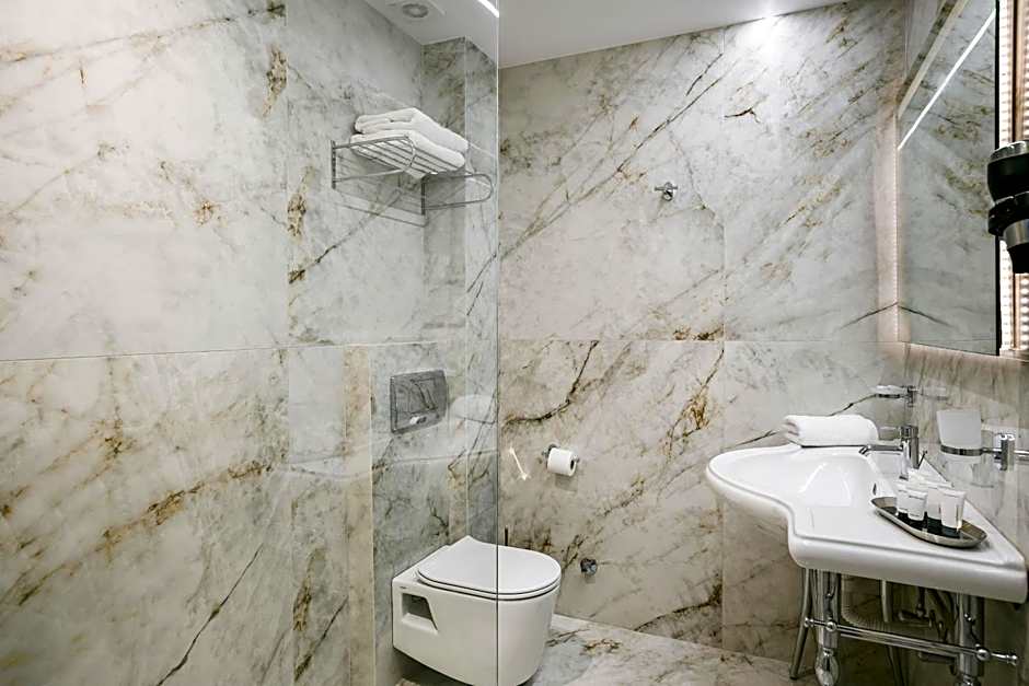 Alley Boutique Hotel and Spa