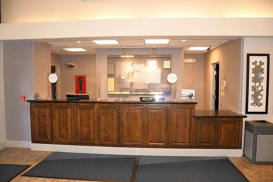 Holiday Inn Express Hotel & Suites Evanston By IHG