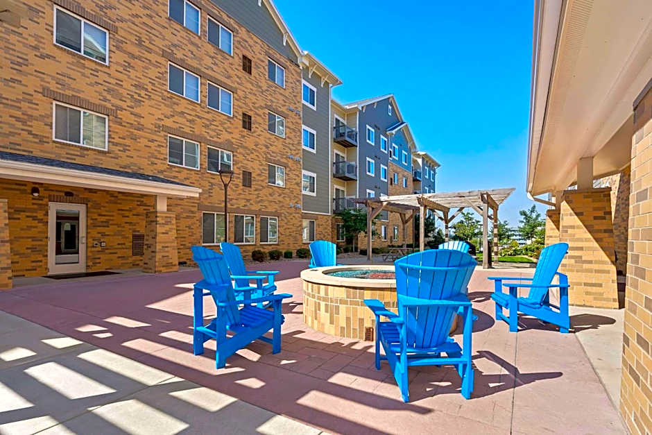 WaterWalk Extended Stay by Wyndham Kansas City - Overland Pk