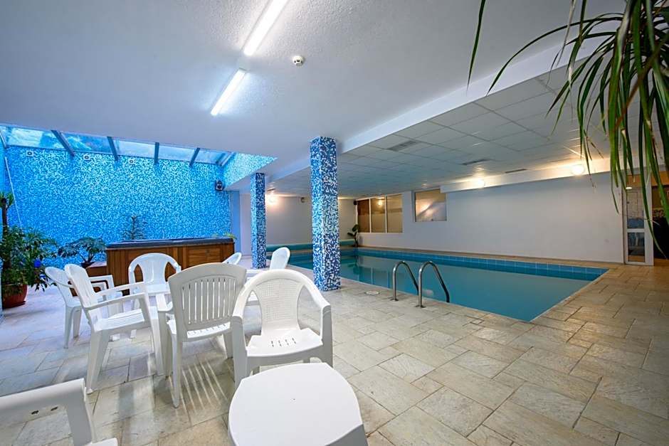 Kap House Family Hotel