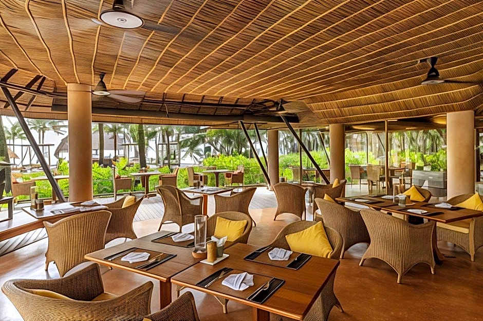 High Season Pool Villa & Spa