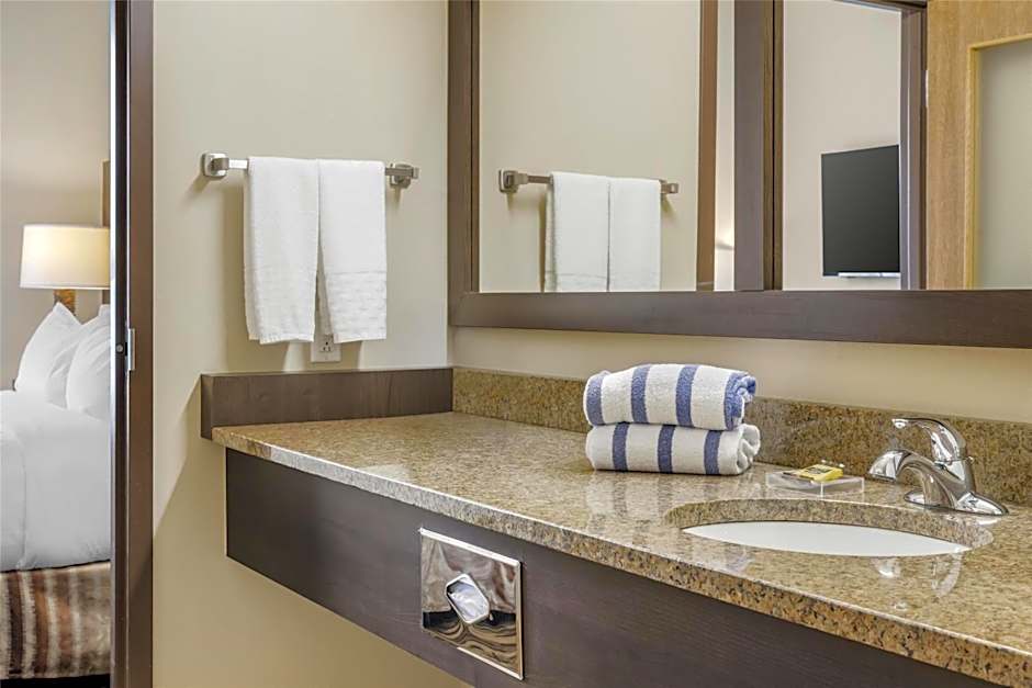 Best Western Plus Bridgewater Hotel & Convention Centre